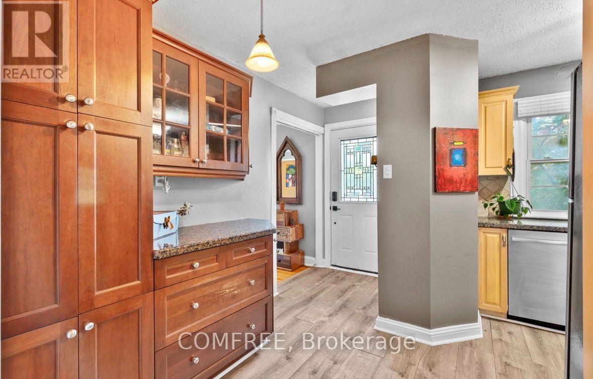 421 Greenwood Avenue, Ottawa, ON