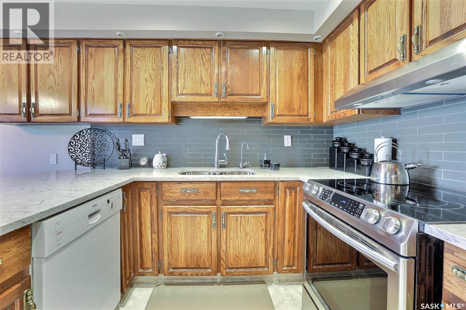 338 Avon Drive, Regina, SK