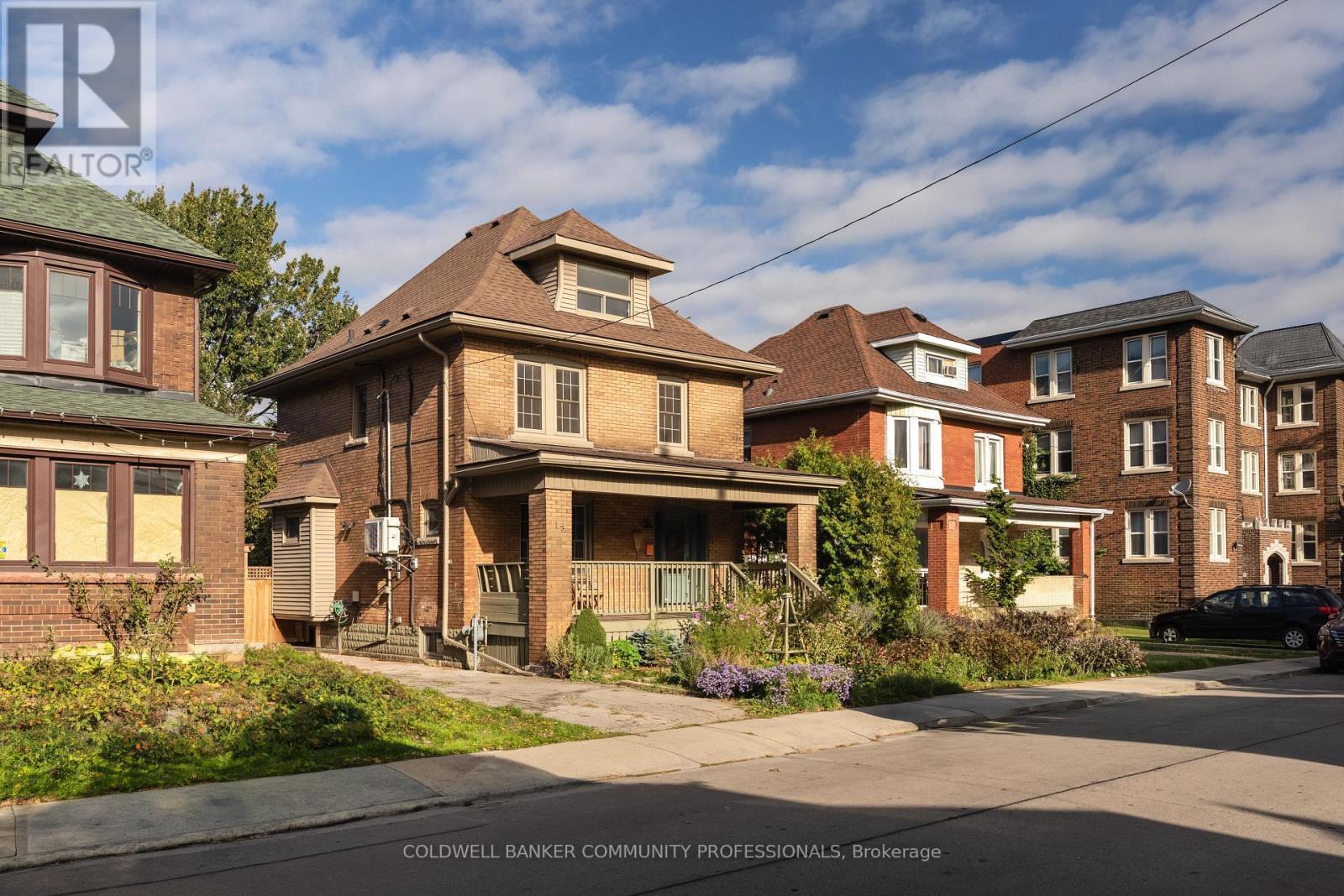 14 Prospect Street S, Hamilton, ON