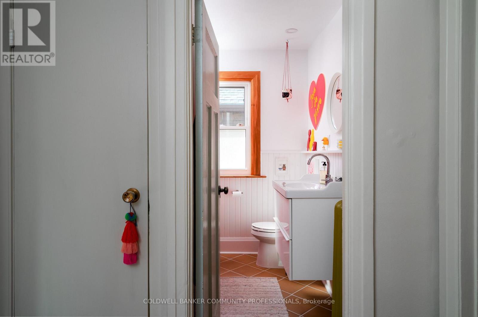 14 Prospect Street S, Hamilton, ON