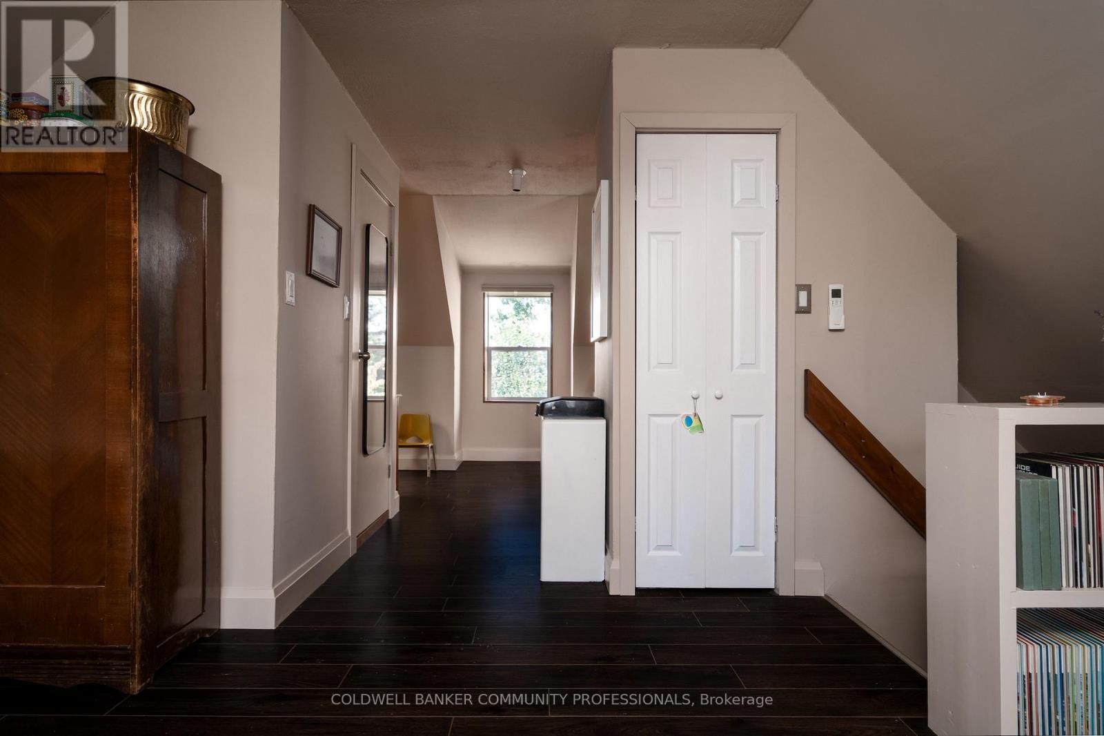 14 Prospect Street S, Hamilton, ON