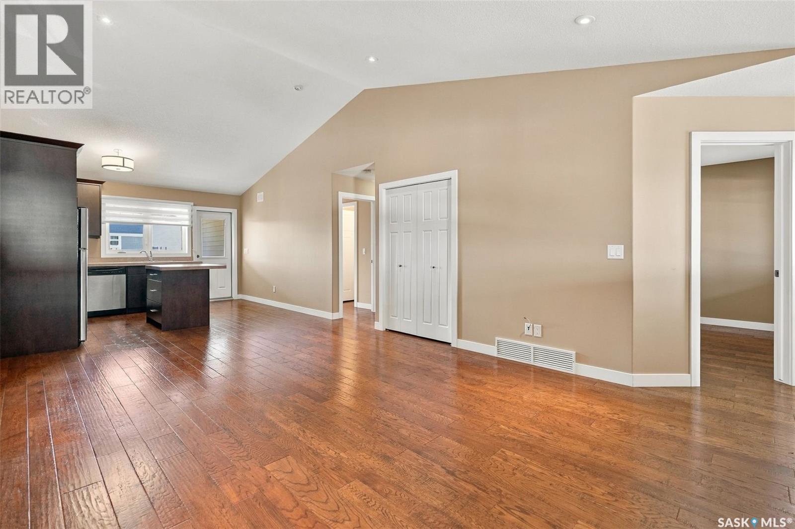 4207 Green Apple Drive E, Regina, SK