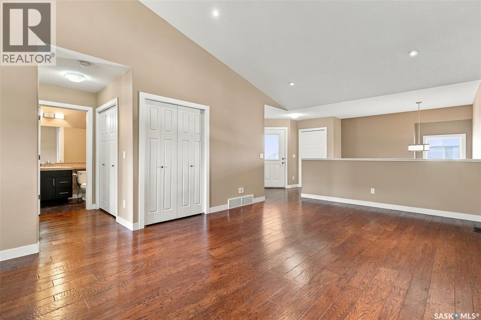 4207 Green Apple Drive E, Regina, SK