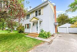 10 LAURIER AVENUE Deep River, ON K0J 1P0
