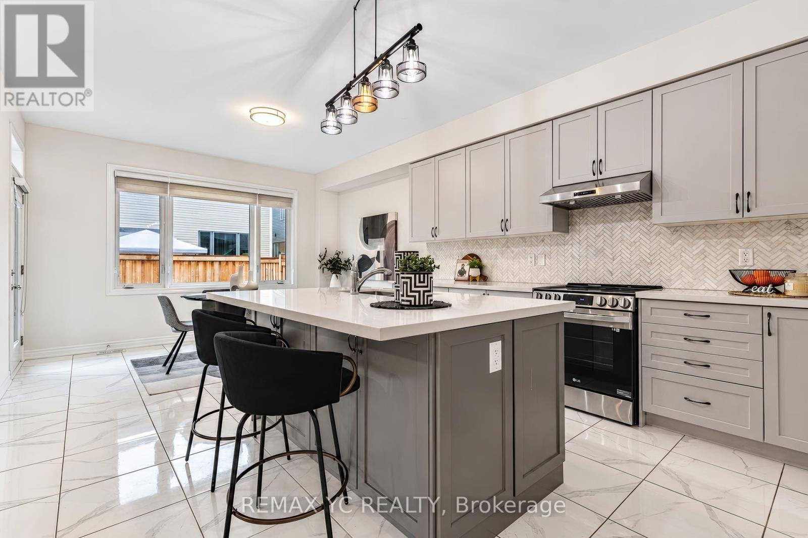 126 Durham Avenue, Barrie, ON