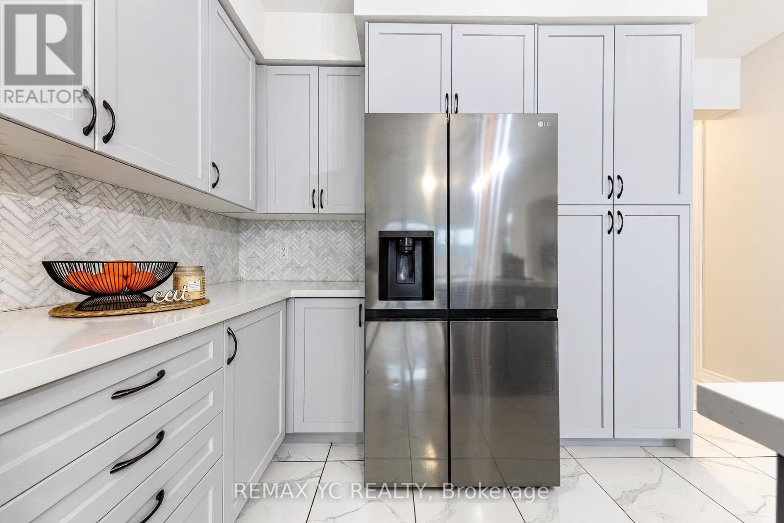 126 Durham Avenue, Barrie, ON