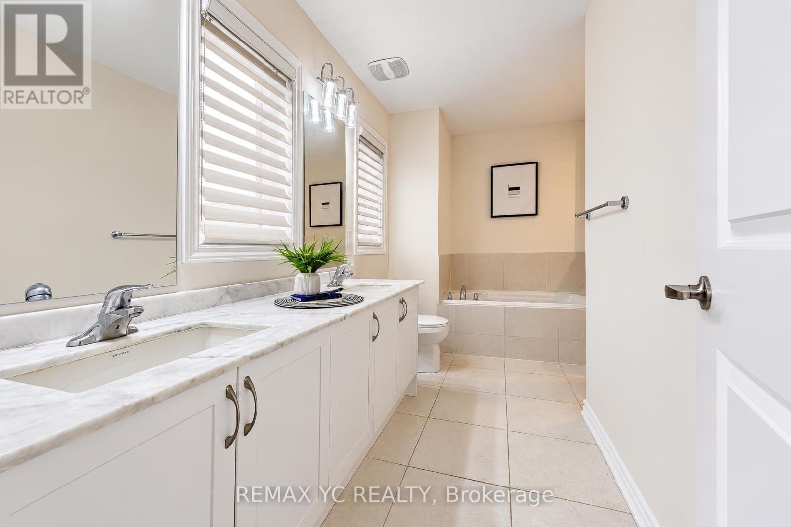 126 Durham Avenue, Barrie, ON