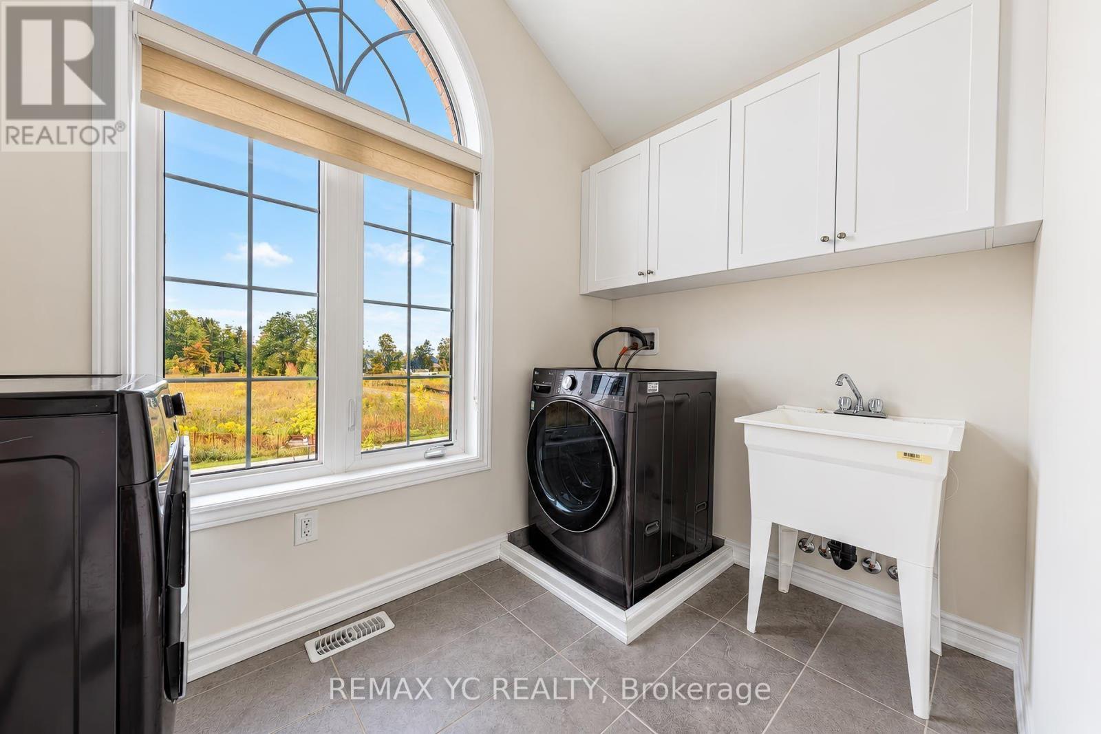 126 Durham Avenue, Barrie, ON