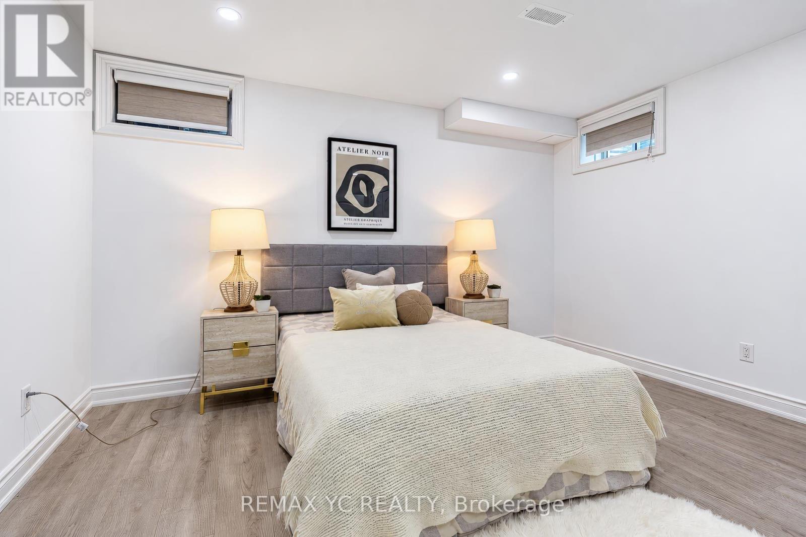 126 Durham Avenue, Barrie, ON