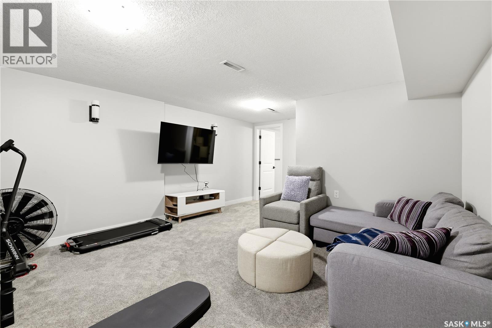 33 Ryan Road, Regina, SK