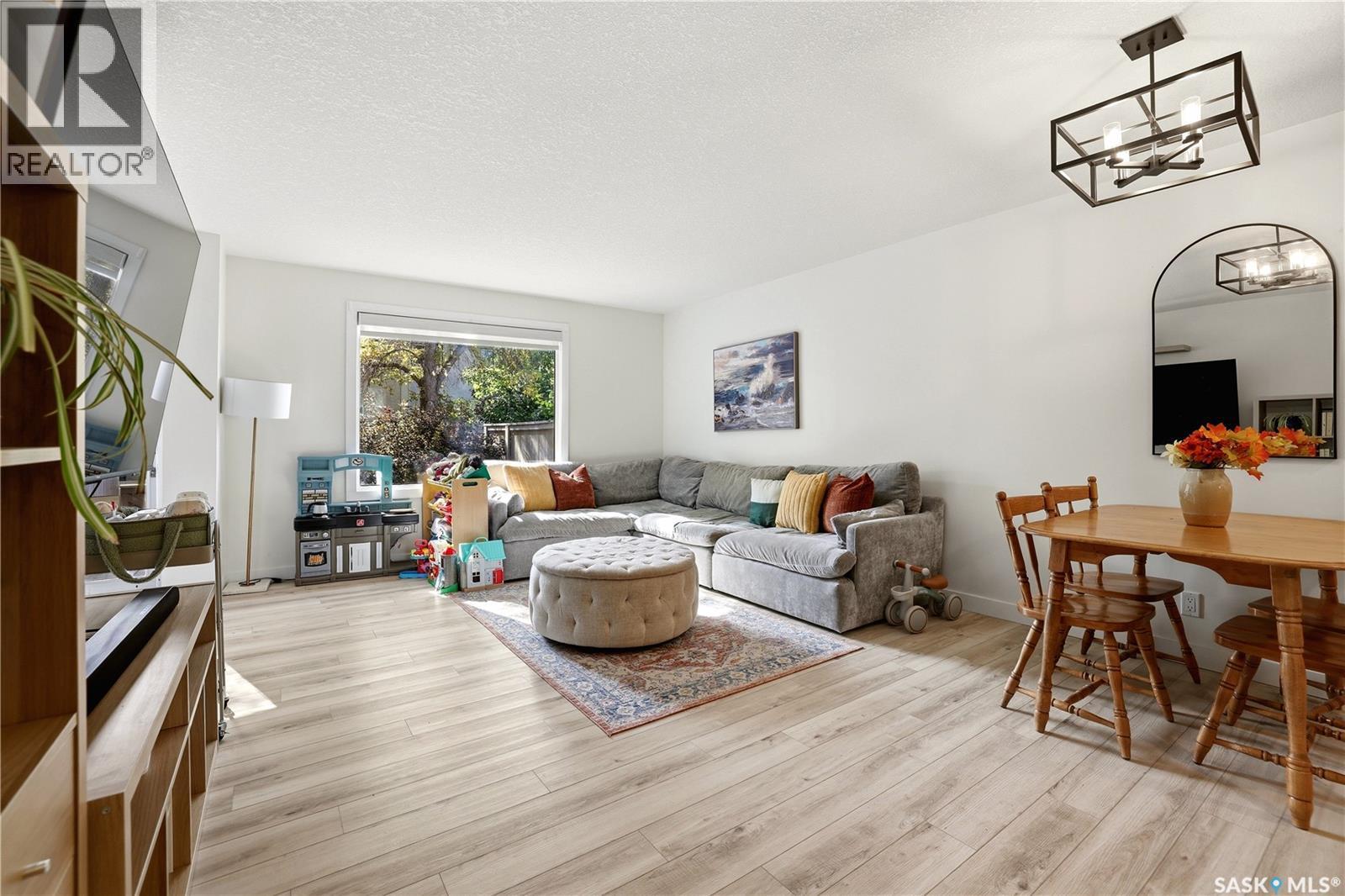 33 Ryan Road, Regina, SK