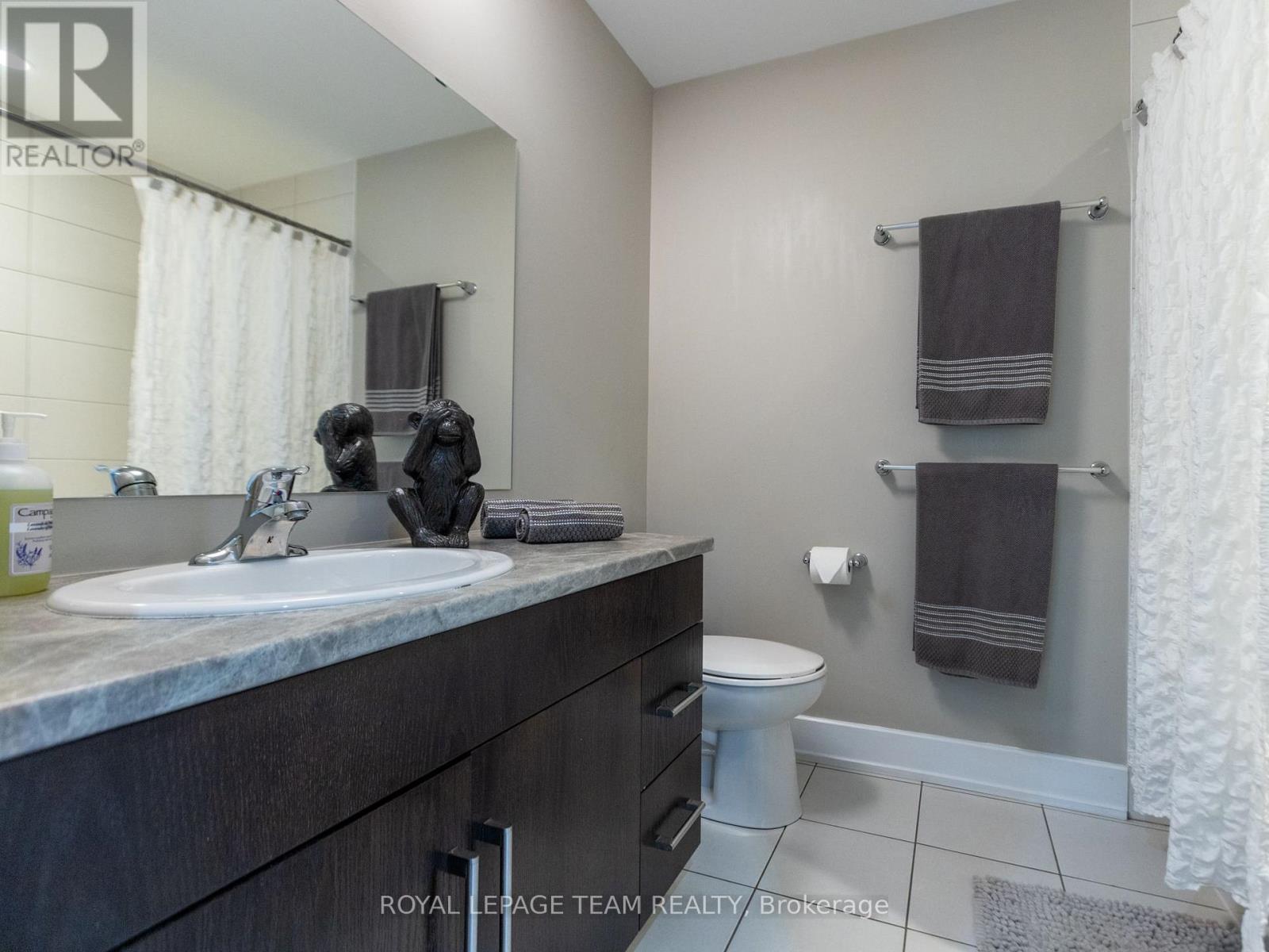 110 Greenfield Avenue, Ottawa, ON