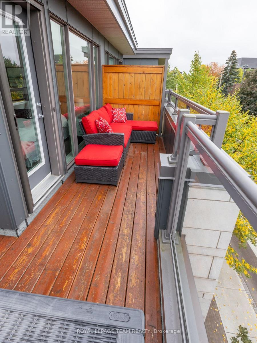 110 Greenfield Avenue, Ottawa, ON