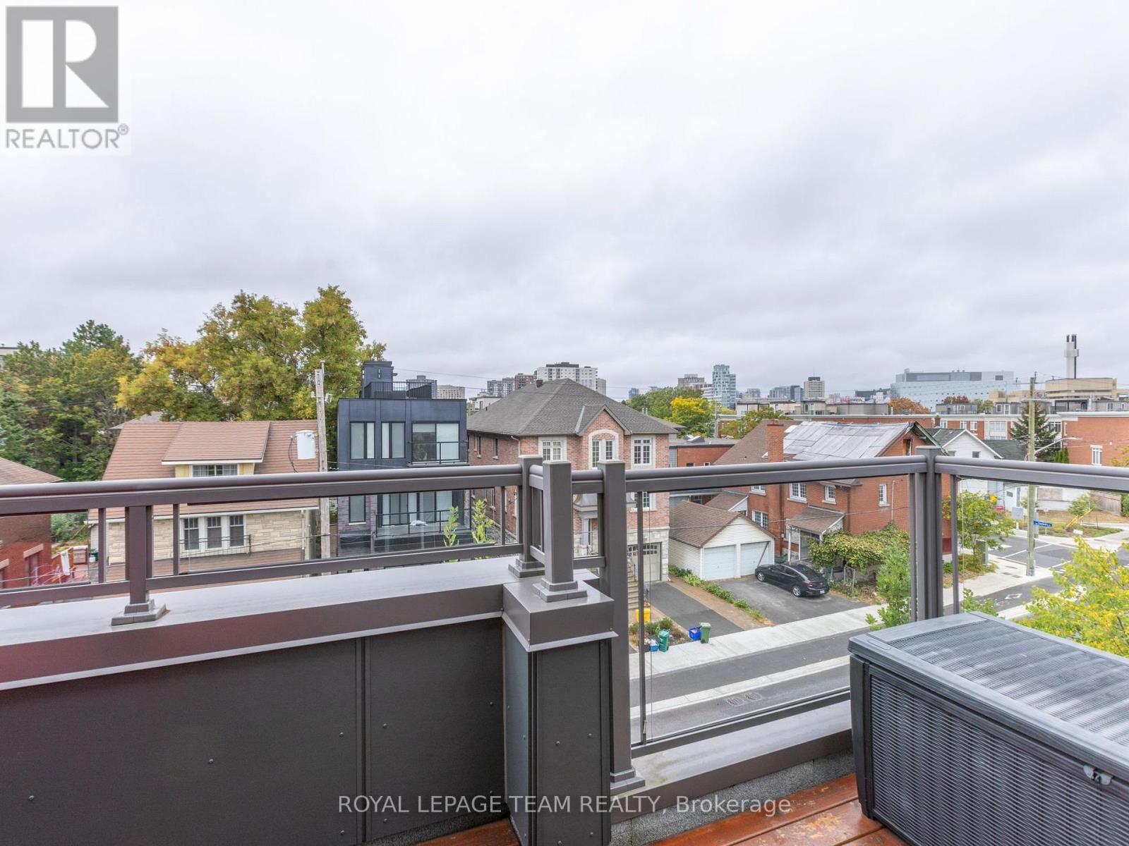 110 Greenfield Avenue, Ottawa, ON