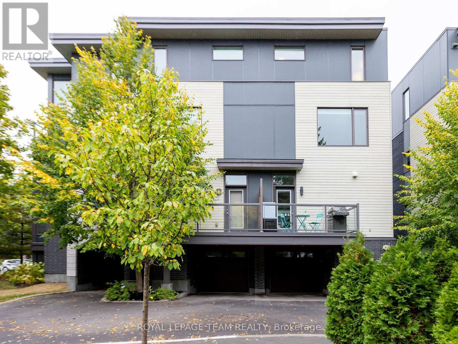 110 Greenfield Avenue, Ottawa, ON