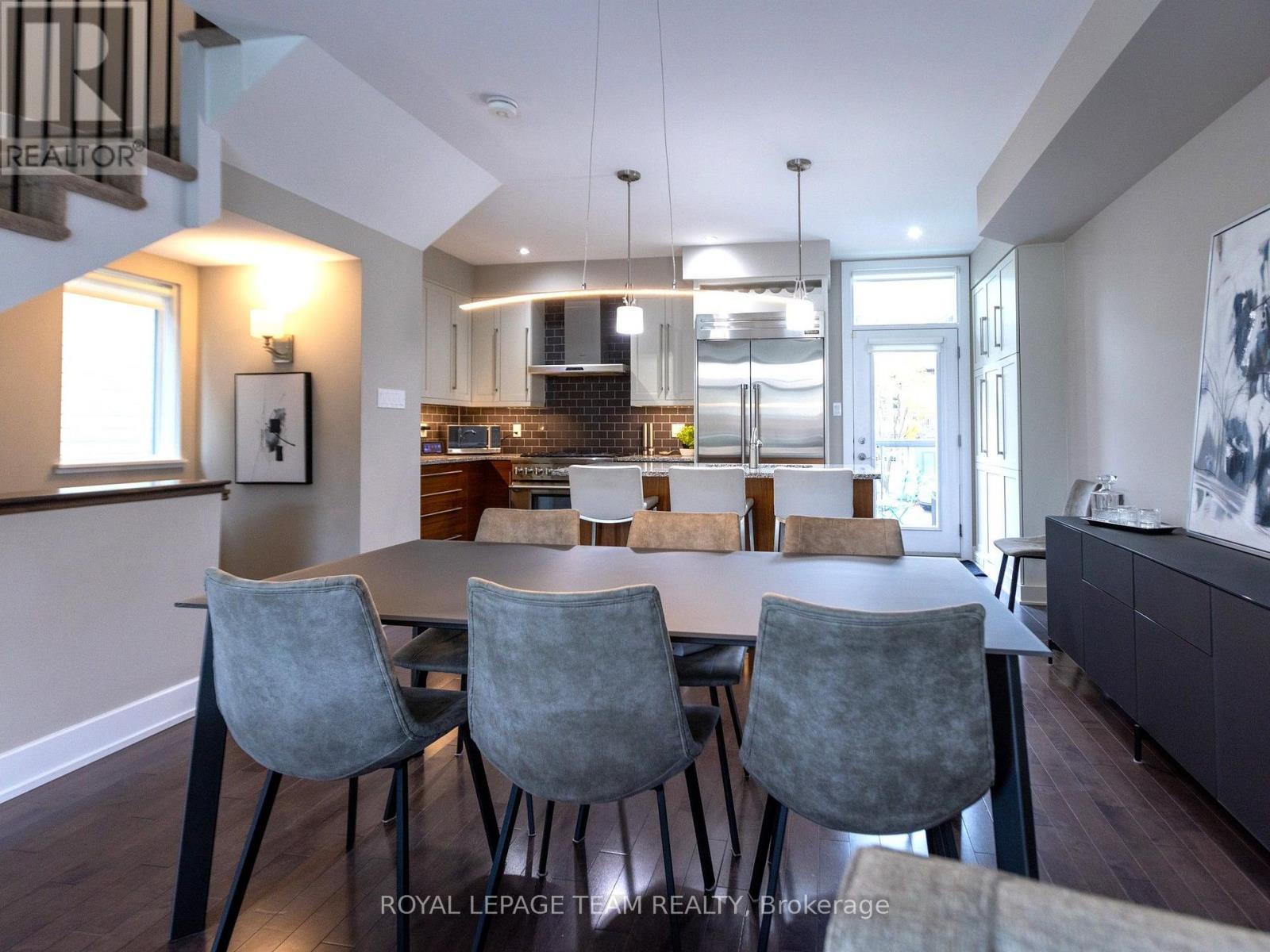 110 Greenfield Avenue, Ottawa, ON