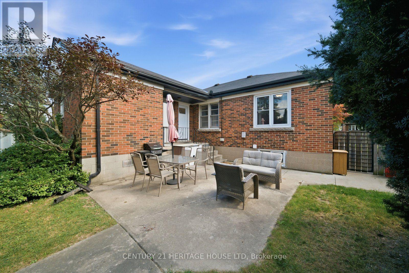 138 West 23Rd Street, Hamilton, ON