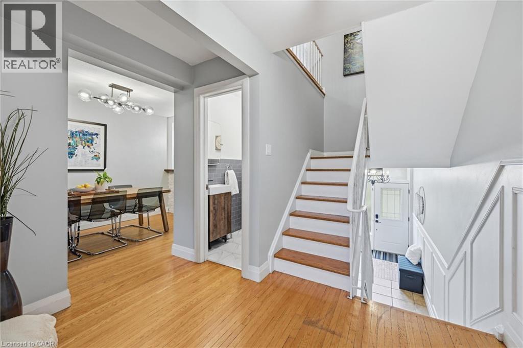 5474 Schueller Crescent, Burlington, ON