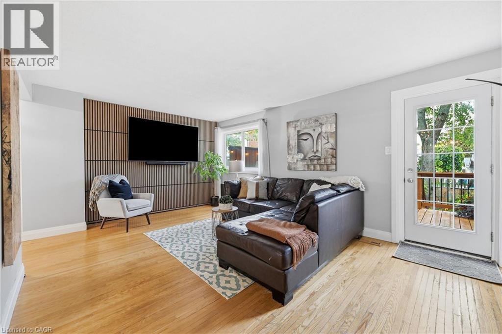 5474 Schueller Crescent, Burlington, ON