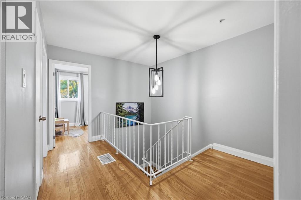 5474 Schueller Crescent, Burlington, ON