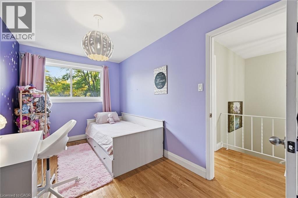 5474 Schueller Crescent, Burlington, ON
