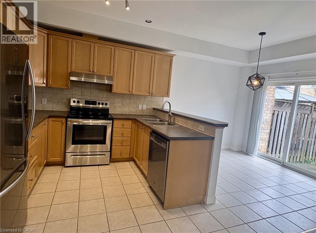 5325 Applegarth Drive, Burlington, ON