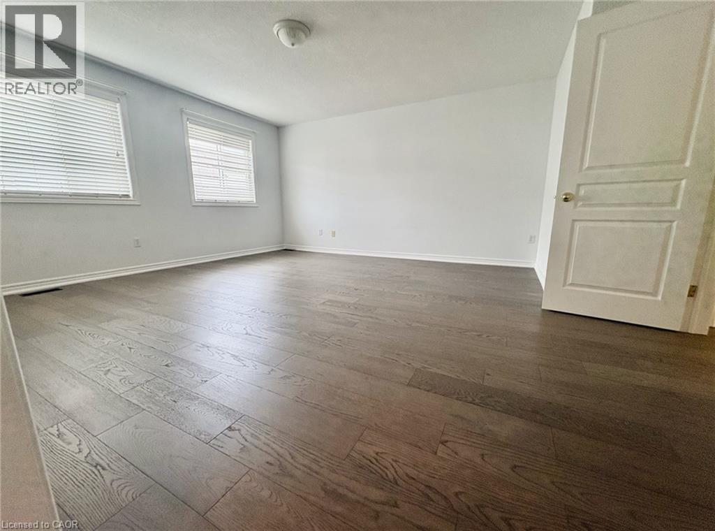 5325 Applegarth Drive, Burlington, ON