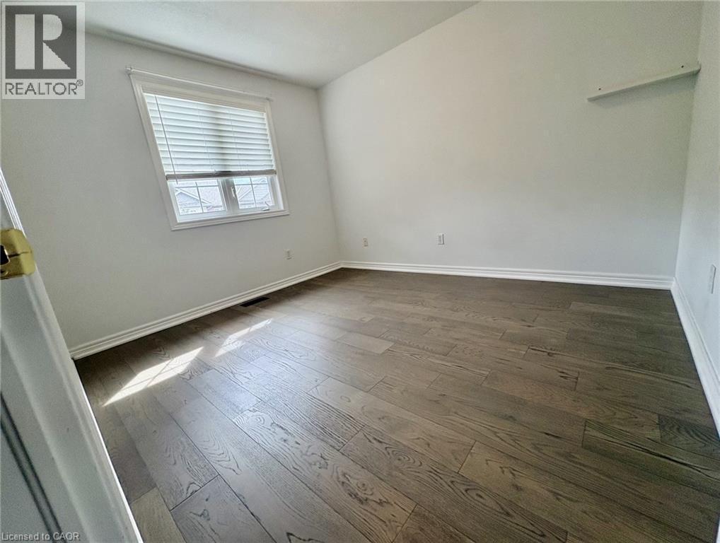 5325 Applegarth Drive, Burlington, ON