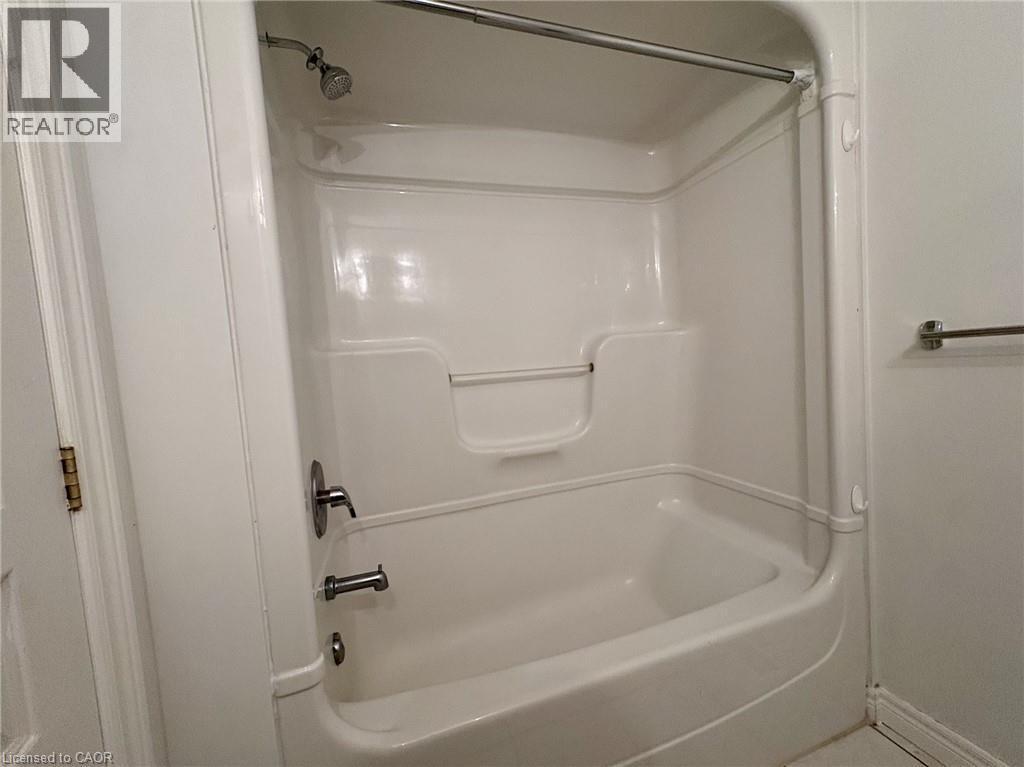 5325 Applegarth Drive, Burlington, ON