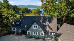 302 Roland Rd Ladysmith, BC V9G 1X8