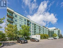 507 - 60 FAIRFAX CRESCENT Toronto, ON M1L 0E1