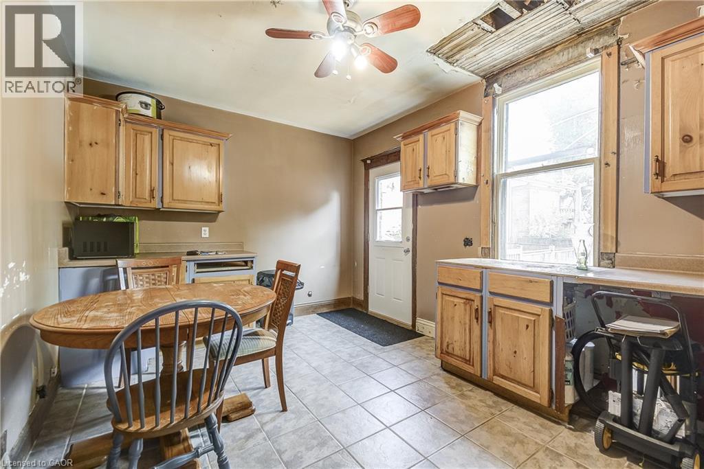 Additional content - 11 Elm Street, Hamilton, ON