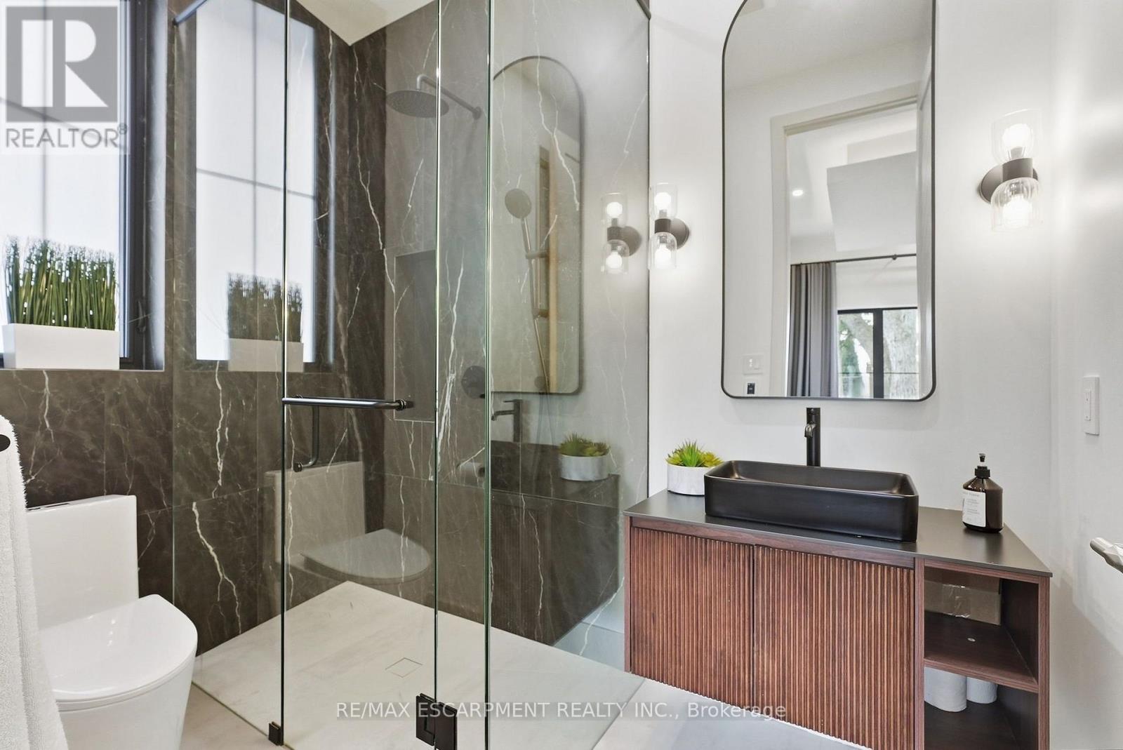89 Cumberland Drive, Mississauga, ON