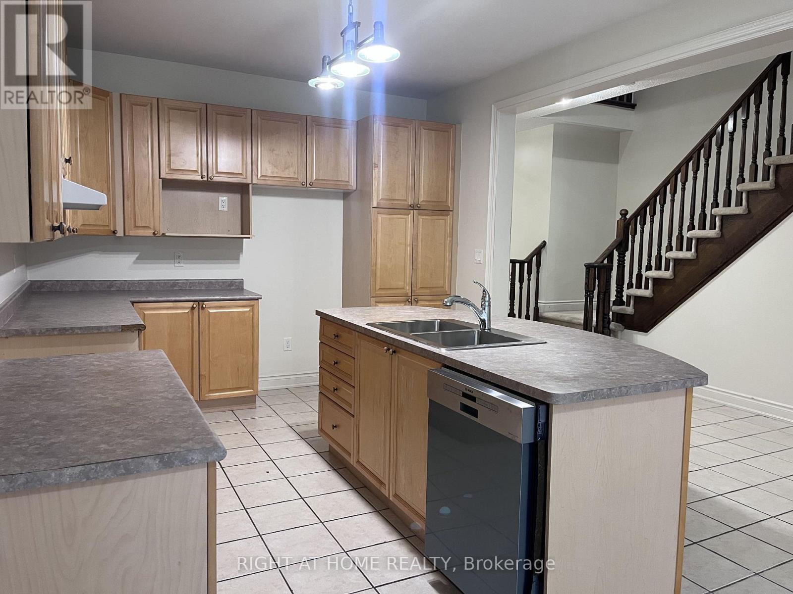 2518 Rugby Road, Mississauga, ON