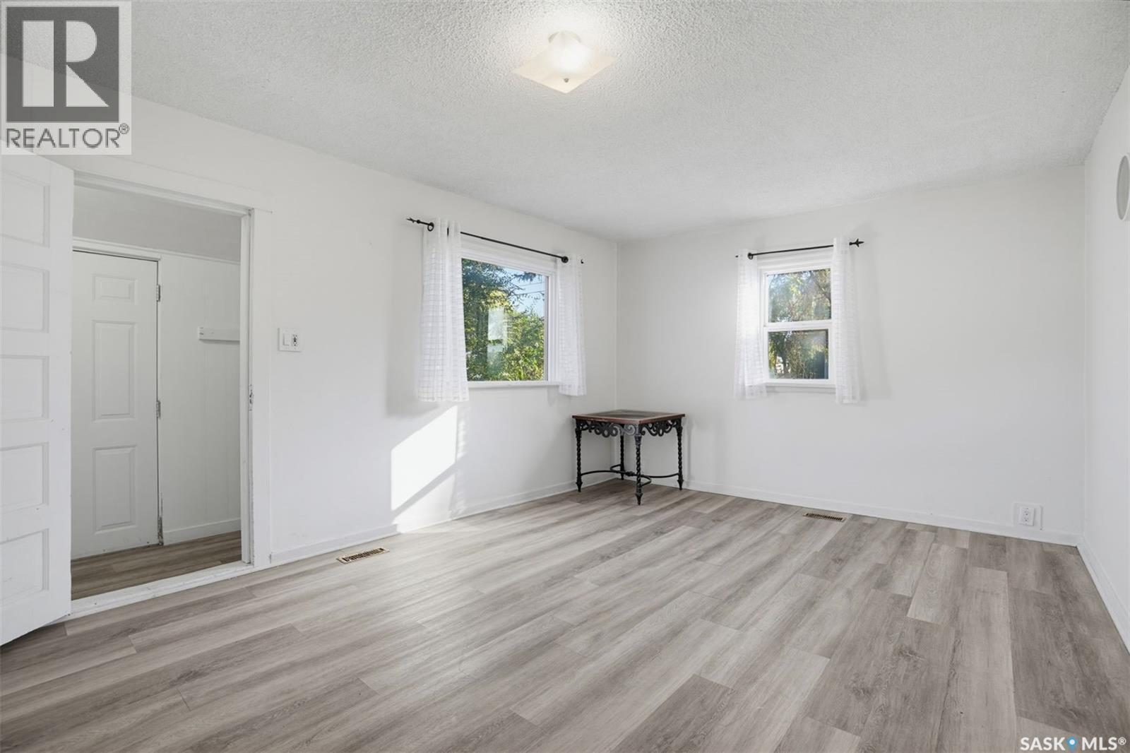915 23Rd Street W, Saskatoon, SK