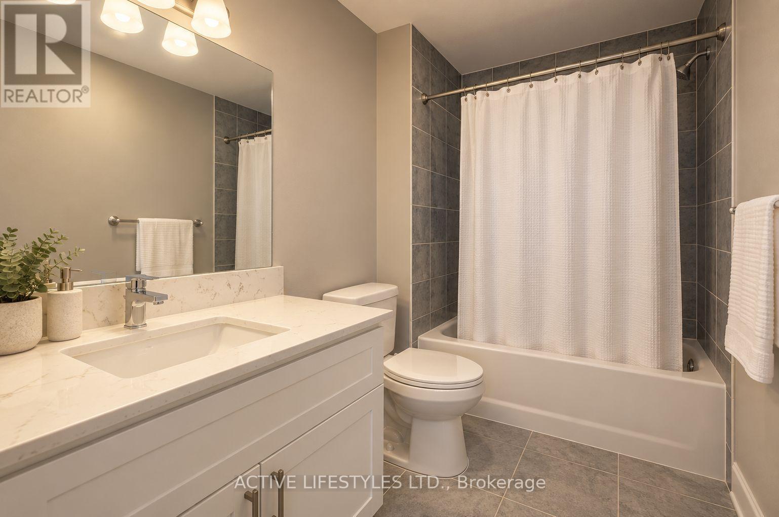 7647 Doverwood Drive, Mississauga, ON