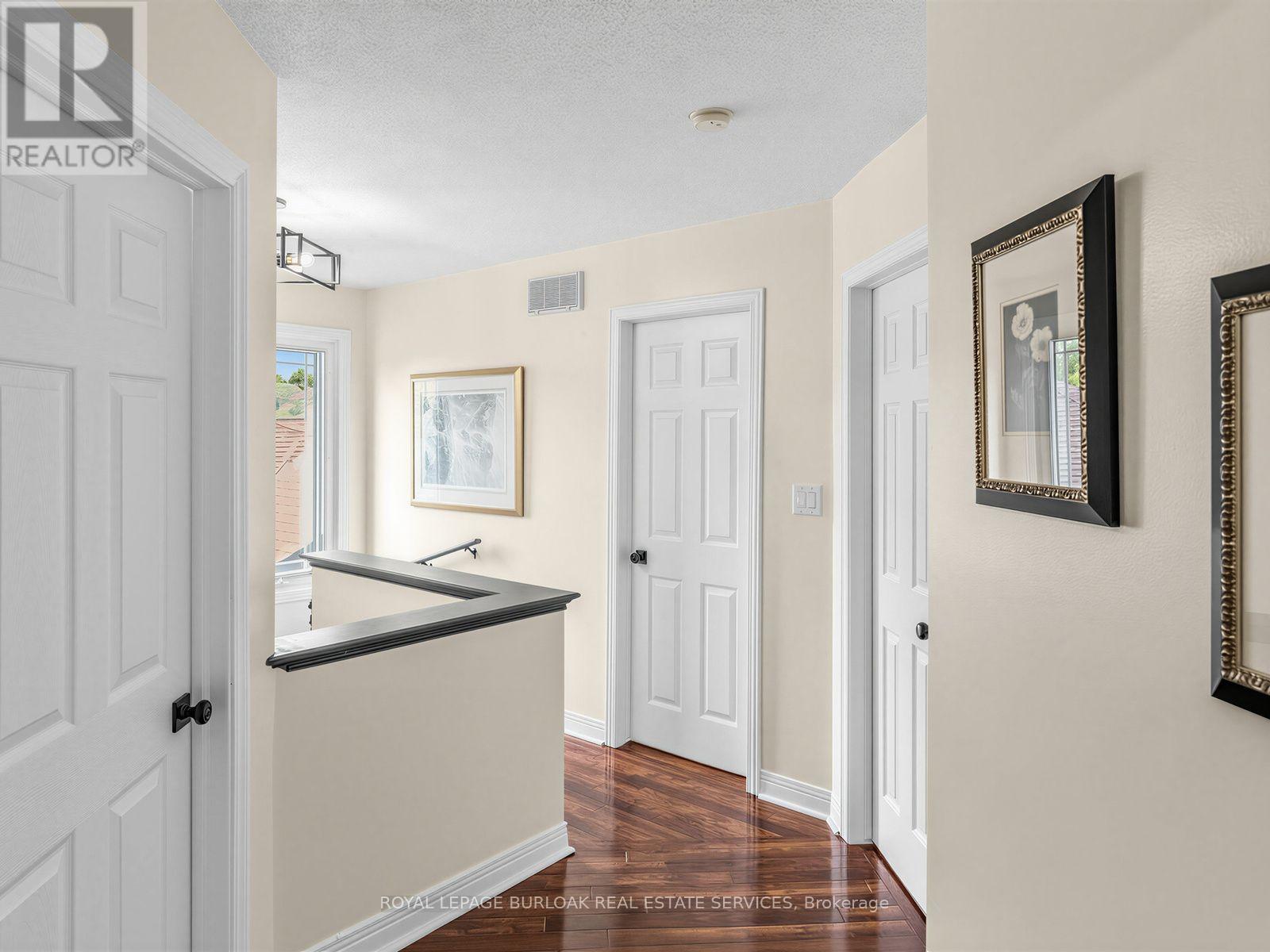 upstairs hallway - 1259 Nathaniel Crescent, Burlington, ON