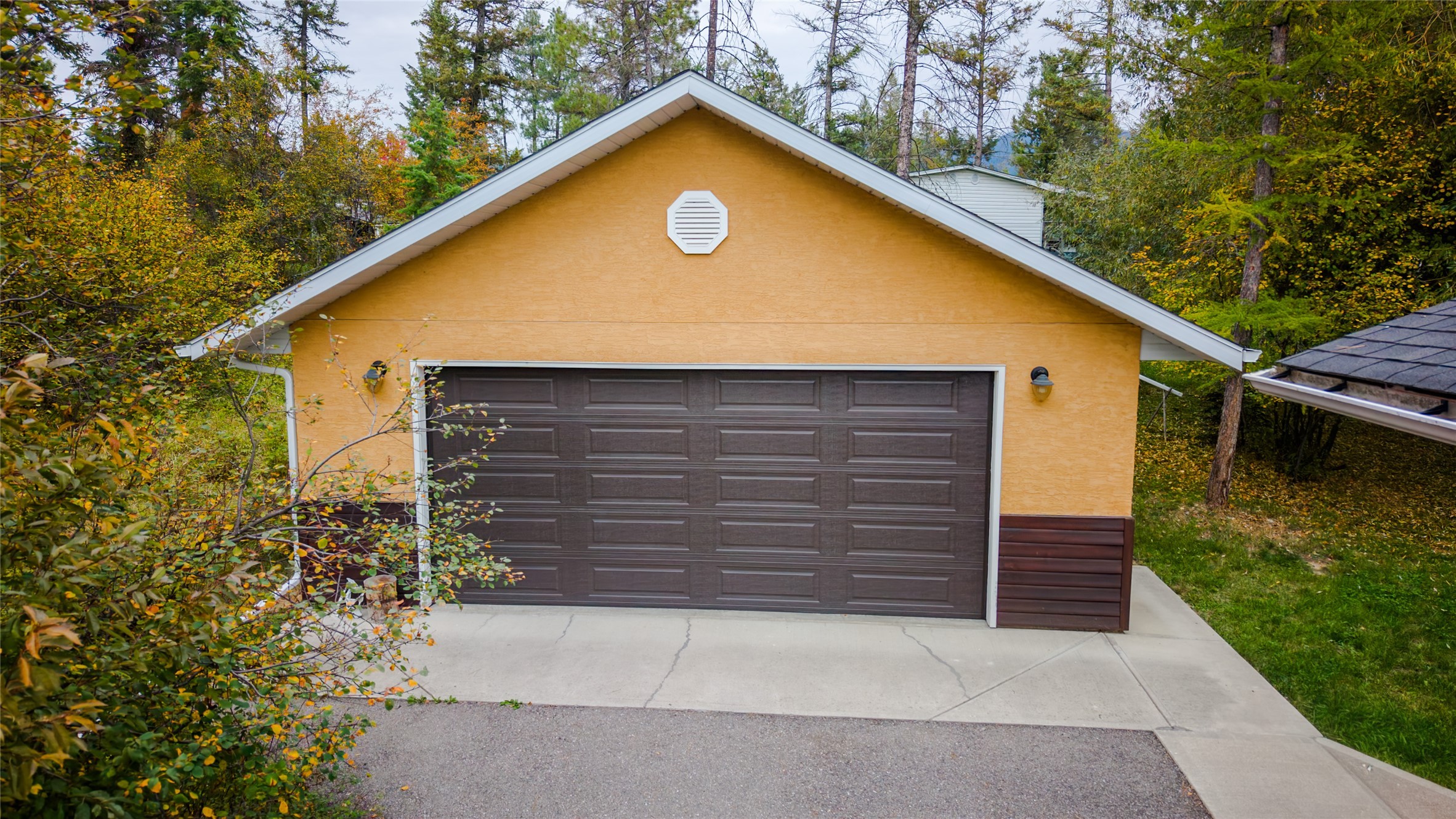 7250 Lloyd Road, Jaffray, BC