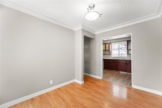 963 Centennial St, Winnipeg, MB