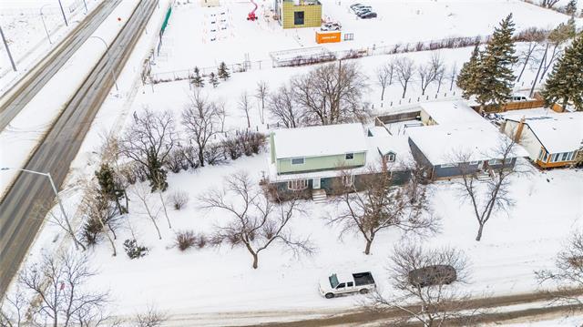 963 Centennial St, Winnipeg, MB