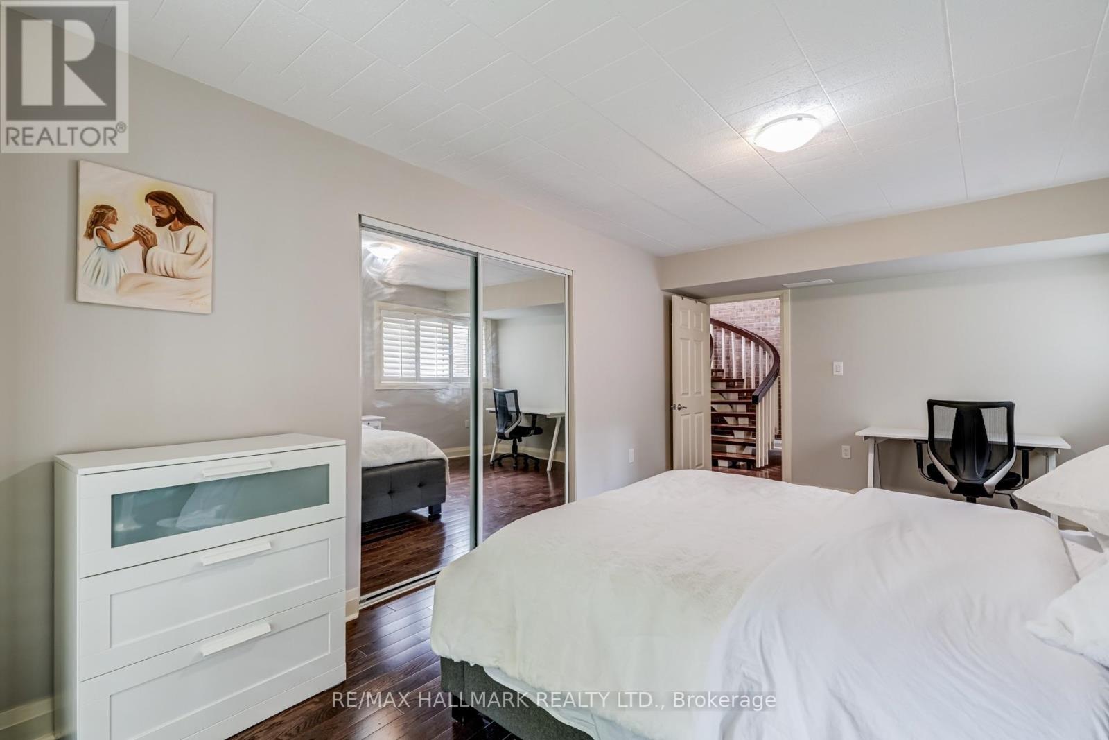 1499 Ashington Court, Mississauga, ON