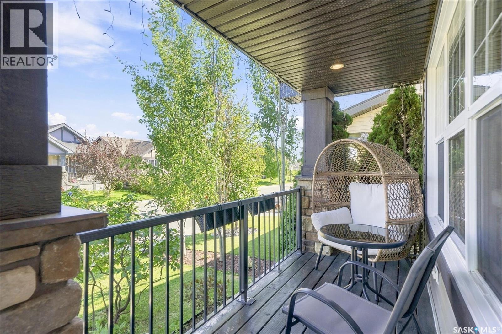 215 Coad Manor, Saskatoon, SK