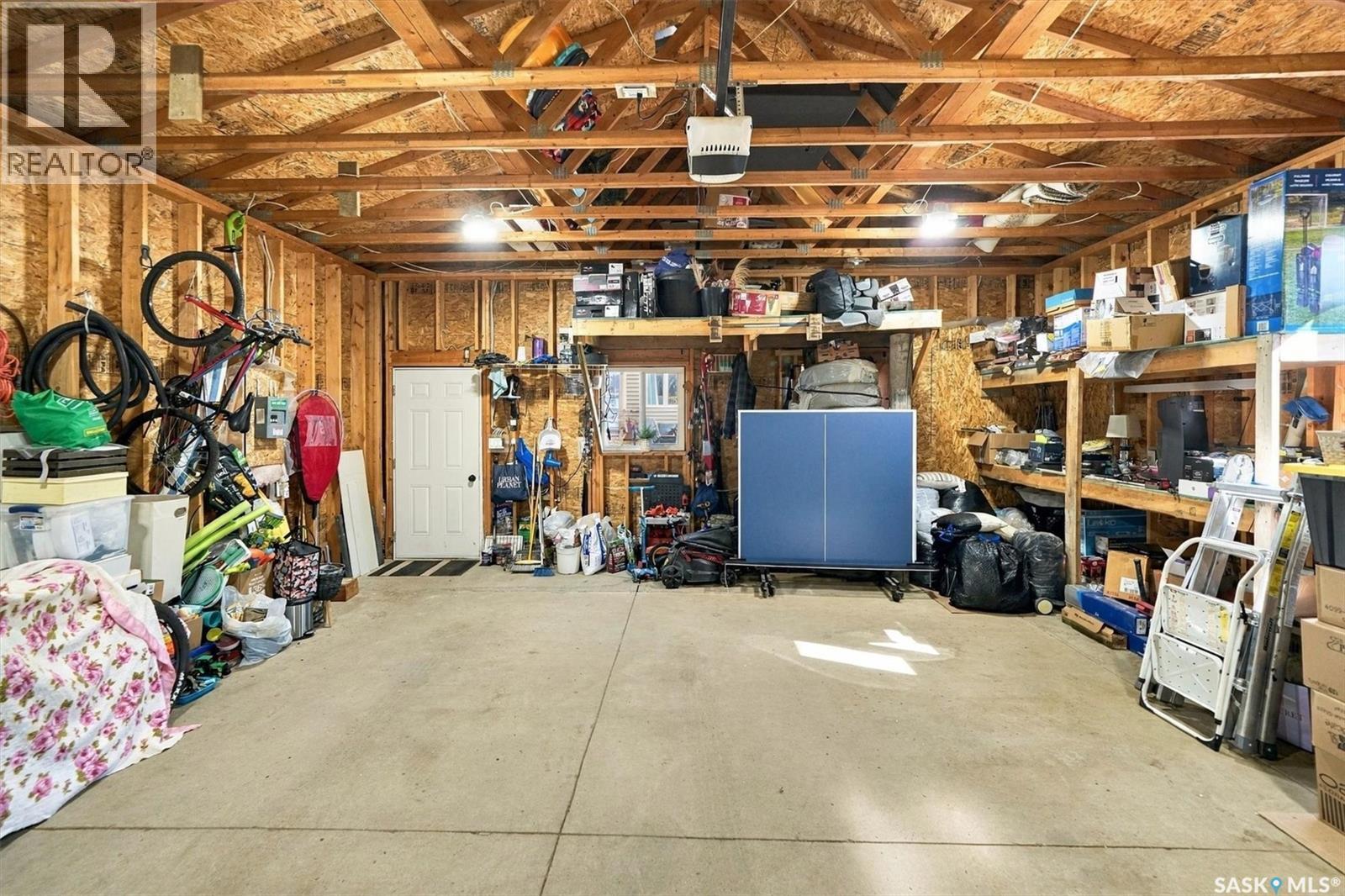215 Coad Manor, Saskatoon, SK