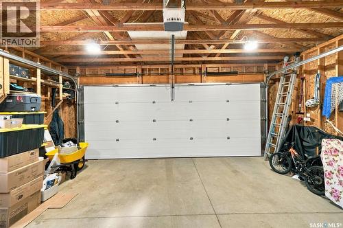 215 Coad Manor, Saskatoon, SK 
