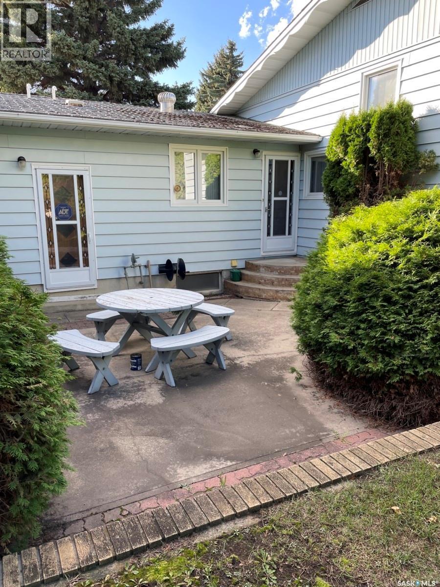 112 Deborah Crescent, Saskatoon, SK