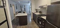 401 - 160 CANON JACKSON DRIVE Toronto, ON M6M 0B6