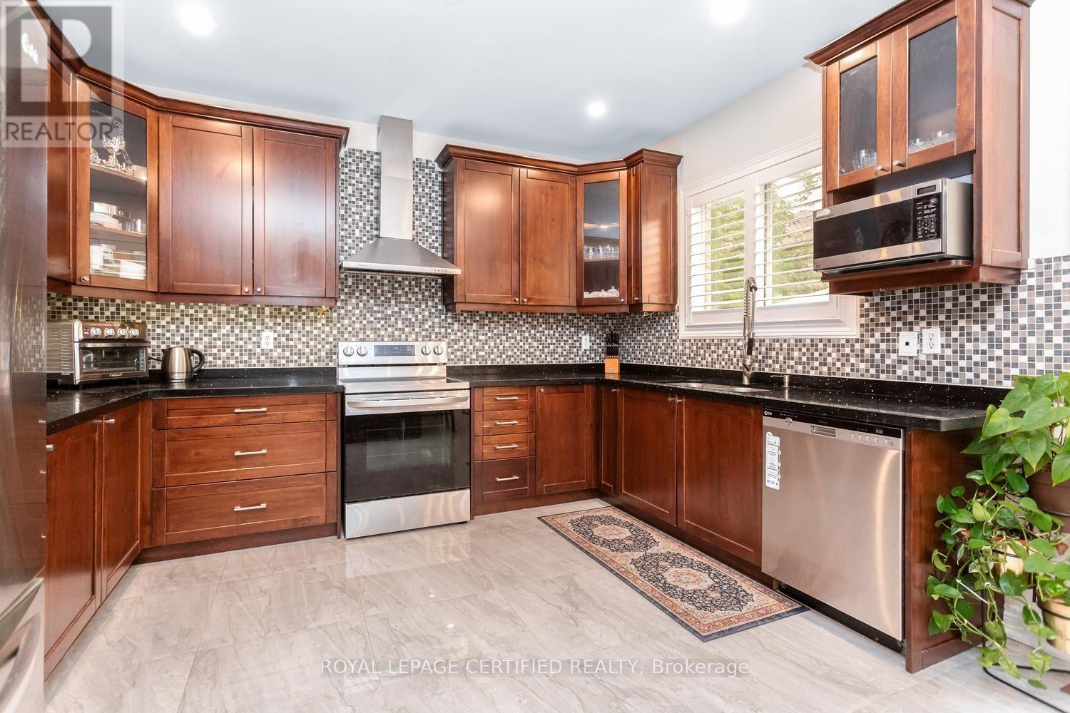 5902 Agean Drive, Mississauga, ON