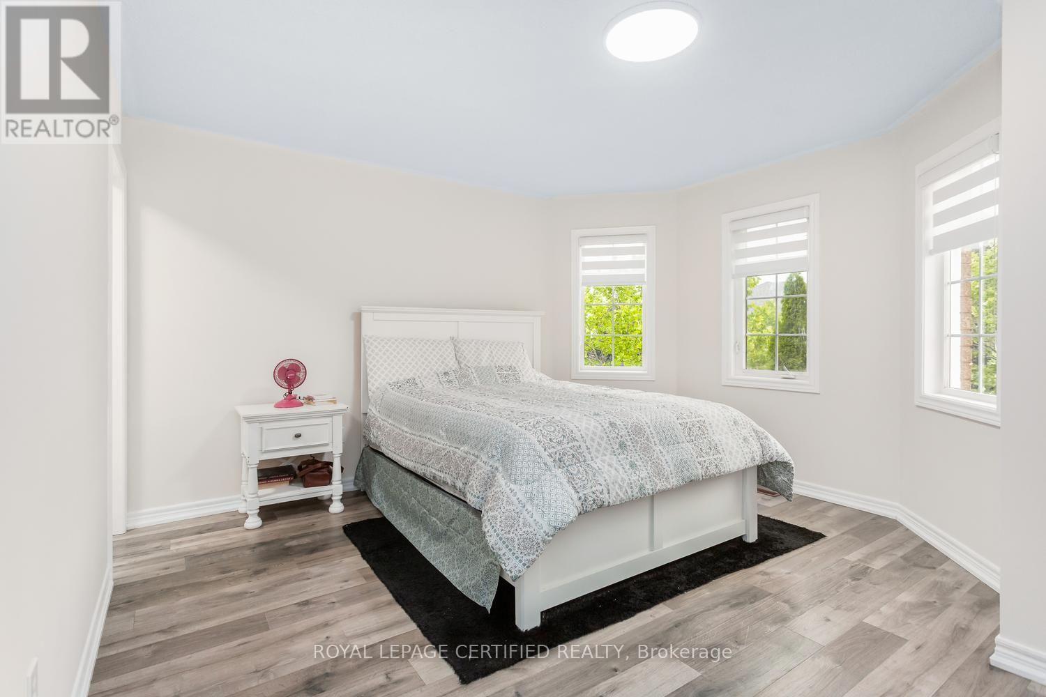 5902 Agean Drive, Mississauga, ON