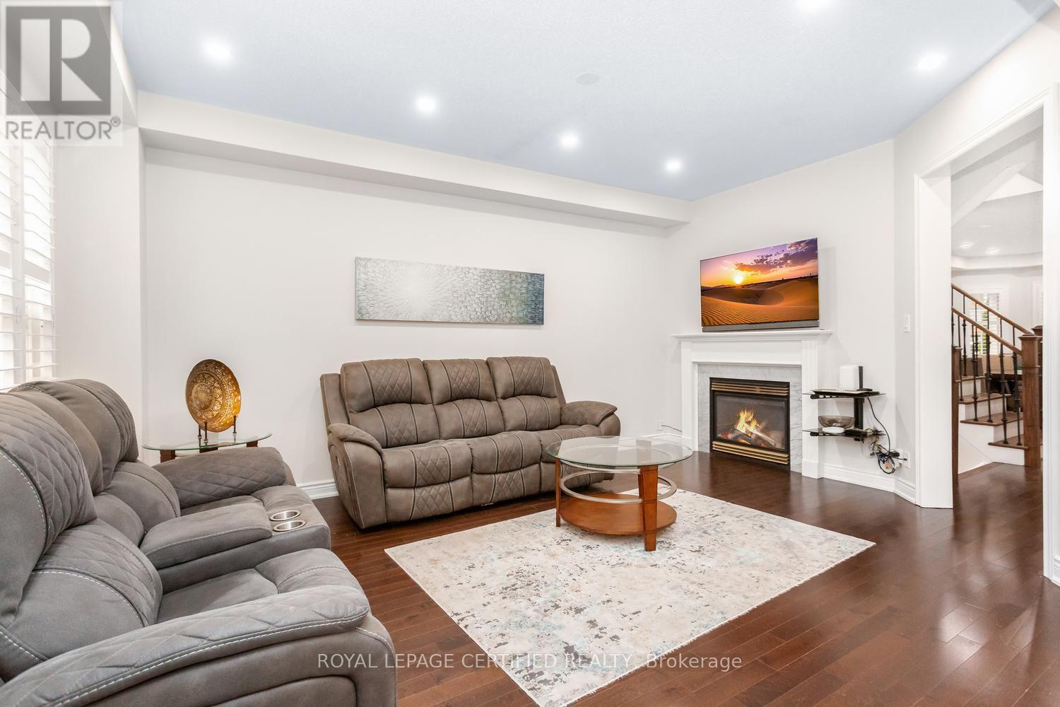 5902 Agean Drive, Mississauga, ON