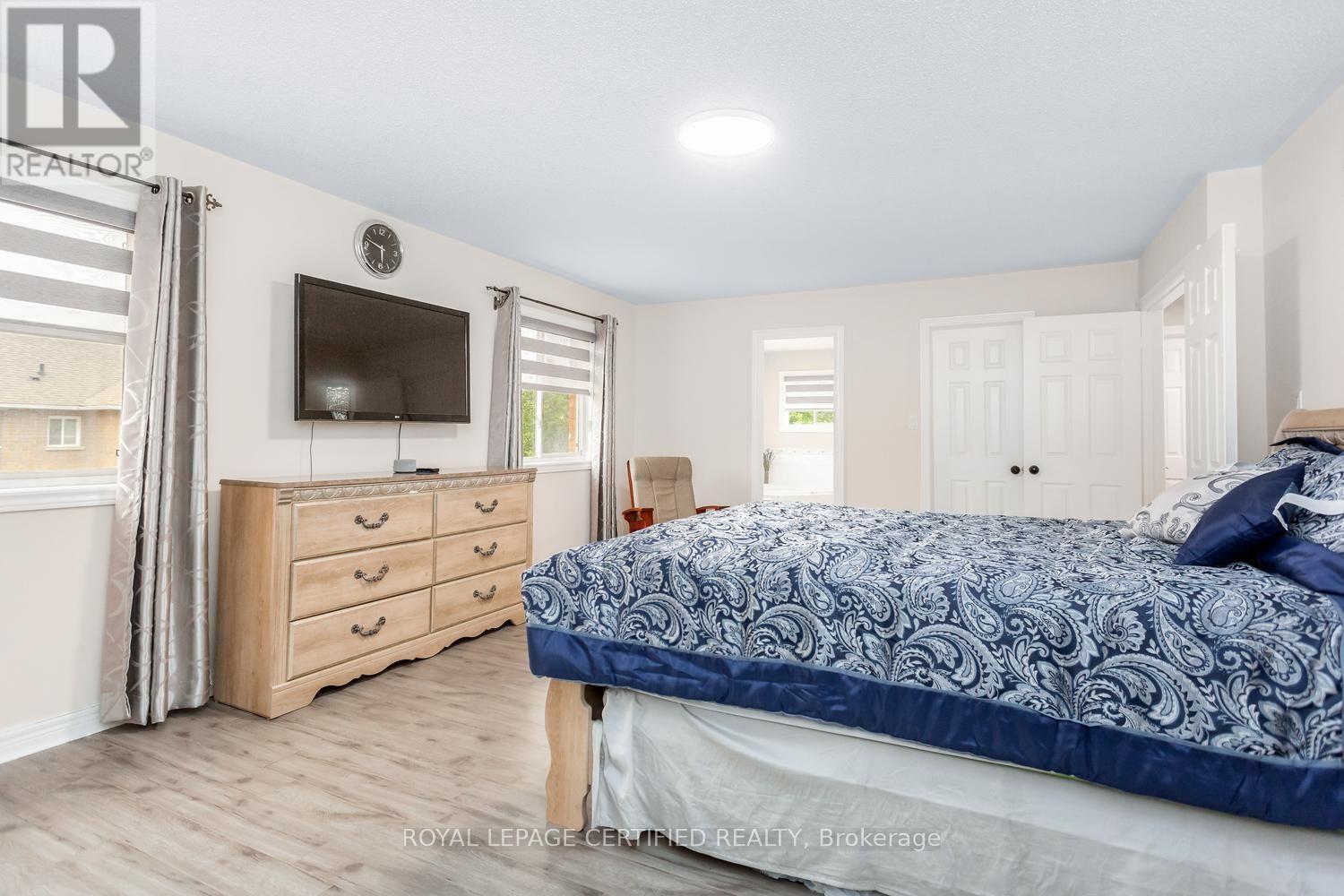 5902 Agean Drive, Mississauga, ON